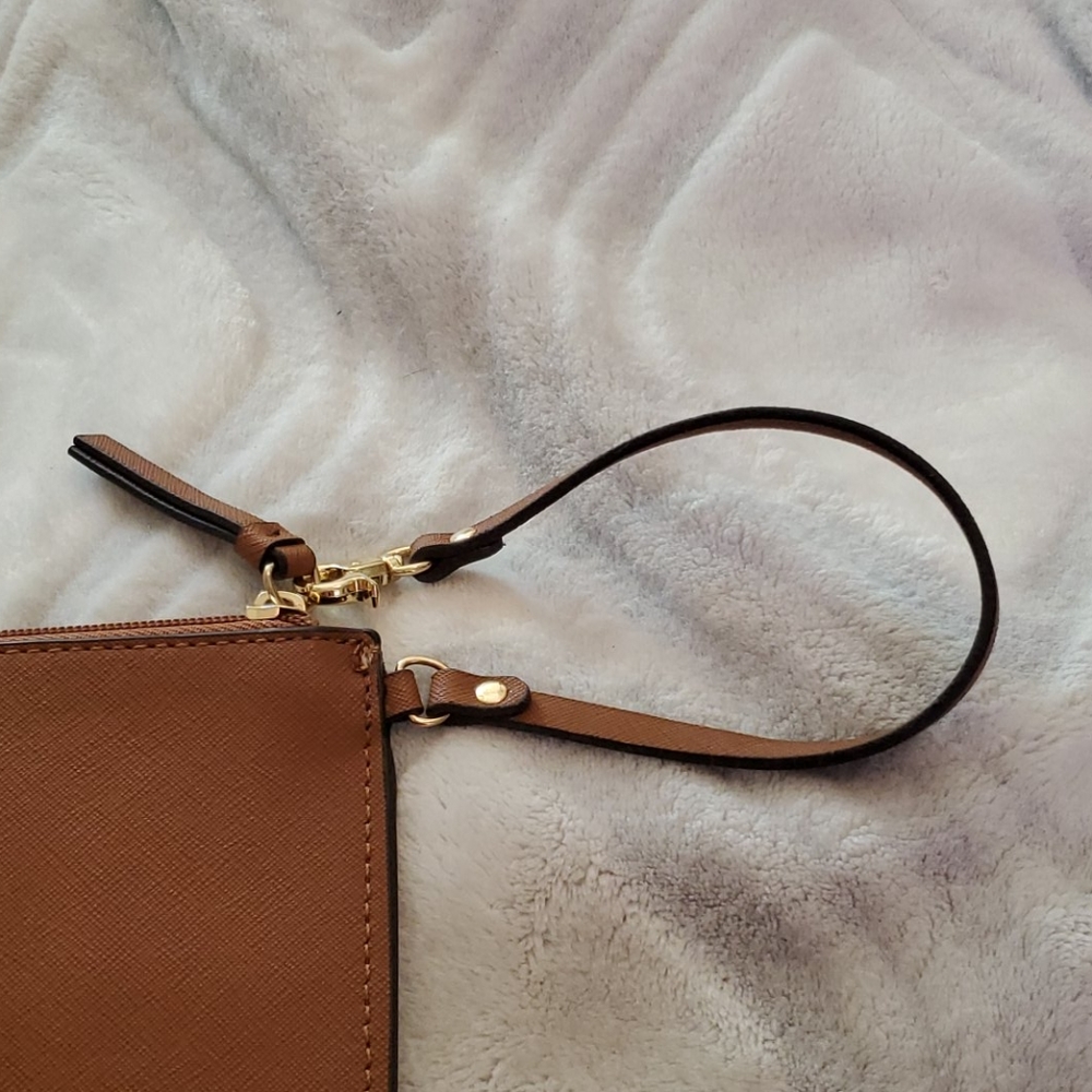TOMMY HILFIGER WRISTLET - Picture 5 of 10